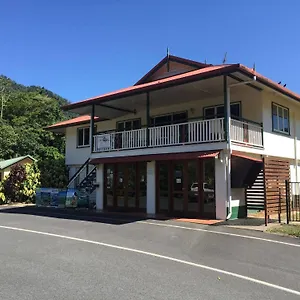 Hotel Big4 Crystal Cascades, Cairns